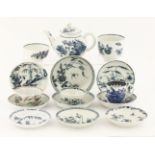 Various 18th century blue and white porcelain tea wares, comprising:a Worcester Teapot and Cover,