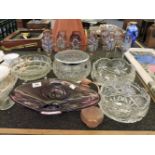 Various glassware, glasses, bowls, etc