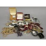 Assorted silver and costume jewellery