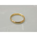 A 22ct gold wedding ring, Birmingham 1937, 3.71g