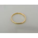 A 22ct gold wedding ring, 1.7g