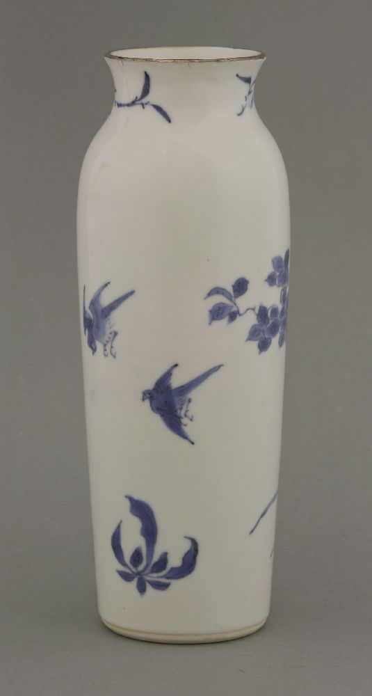 A Rolwagen,Chongzhen (1628-1644), the almost cylindrical body attractively painted in underglaze - Image 2 of 3