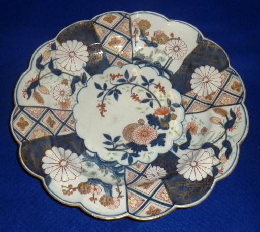 A mid 18th Century Chelsea Plate (circa 1752-58) with a lobed edge,