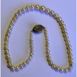 A ladies single strand cultured (graduated) pearl Necklace,