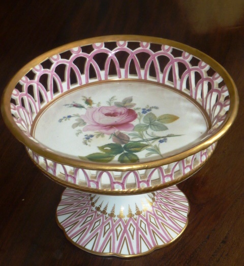 A 19th Century Continental porcelain Comport,