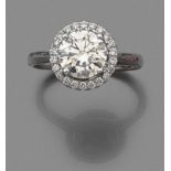 BAGUE DIAMANT SOLITAIRE. Elle est ornée d’un diamant taille brillant (TA) en châton à griffes dans