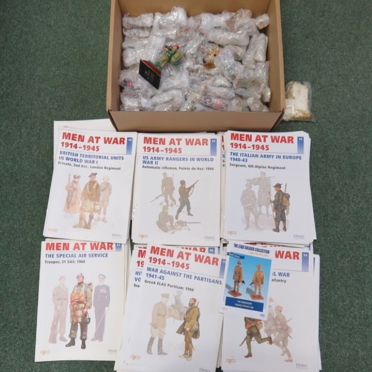 Del Prado - Men at War figures together with booklets