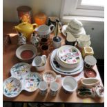 Assorted ceramics, some c.1950s includes Midwinter, Hornsea and Portmeirion