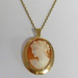 9CT GOLD MOUNTED OVAL CAMEO PENDANT ON 9CT GOLD CHAIN