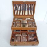 CANTEEN OF SILVER PLATED CUTLERY FOR 12 PLACE SETTINGS BY CAVENDISH IN FITTED WOODEN CASE.