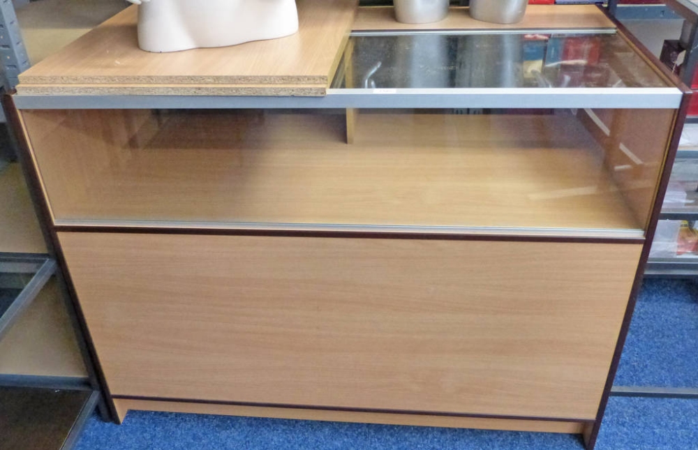 GLASS TOPPED SHOP DISPLAY UNIT WITH WOOD EFFECT 120CM X 60CM X 90CM