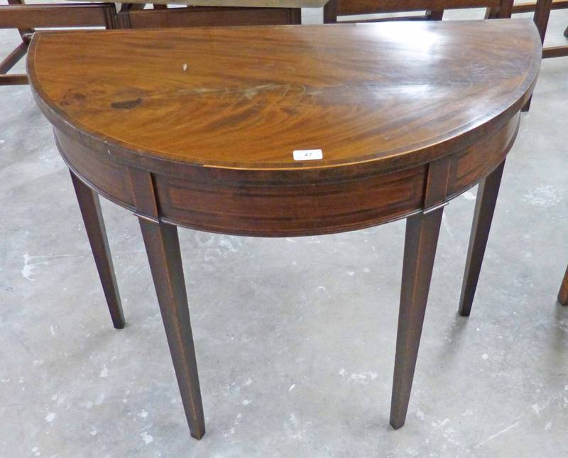 19TH CENTURY INLAID MAHOGANY TURNOVER CARD TABLE ON SQUARE TAPERED SUPPORTS