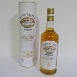 1 BOTTLE BOWMORE LEGEND SINGLE ISLAY MALT WHISKY, 700ML, 40% VOL IN TUBE