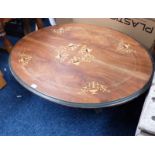 LATE 19TH CENTURY INLAID WALNUT OVAL COFFEE TABLE ON SPREADING SUPPORTS 120CM WIDE