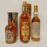 1 BOTTLE CHIVAS REGAL 12 YEAR OLD BLENDED WHISKY - 70CL, 40% VOLUME IN TIN, 1 BOTTLE GRANTS