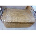 LARGE BASKET WITH LIFT UP LID