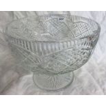 LARGE EDINBURGH CRYSTAL PUNCH BOWL ETCHED TO COMMEMORATE OF THE ROYAL & ANCIENT GOLF CLUB ST