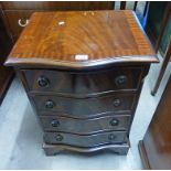 20TH CENTURY SMALL MAHOGANY 4 DRAWER CHEST WITH SERPENTINE FRONT