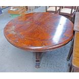 19TH CENTURY CIRCULAR WALNUT BREAKFAST TABLE ON CENTRE COLUMN 130CM