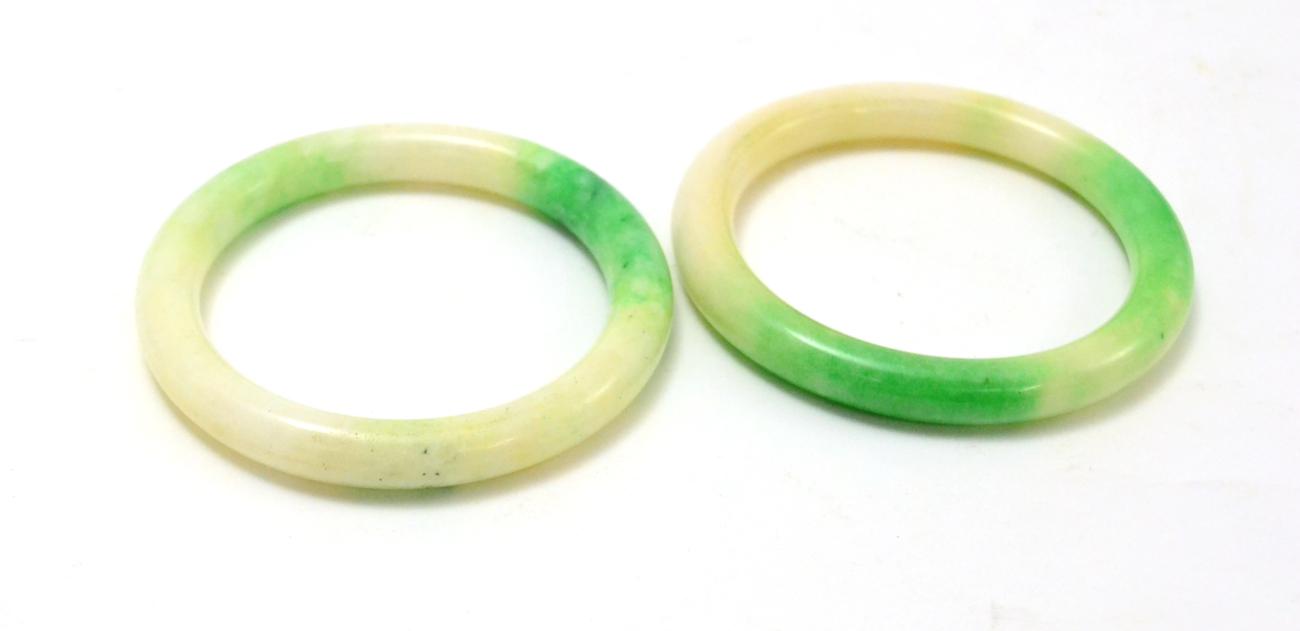 Two dyed quartzite bangles - Image 3 of 5