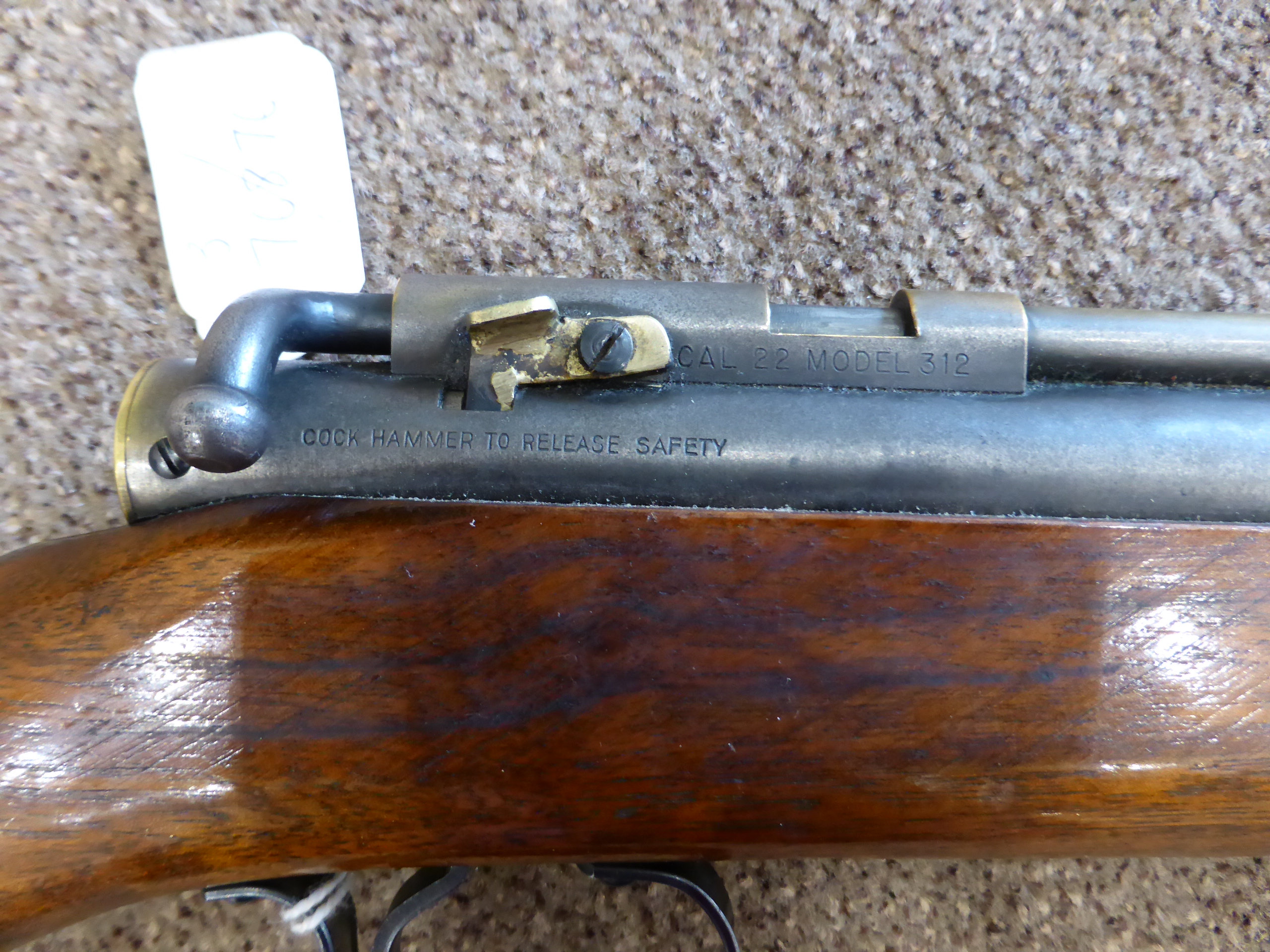 PURCHASER MUST BE 18 YEARS OR OVER A Benjamin Franklin Model 312 Pump Action Air Rifle in .22 - Image 7 of 14