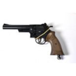 PURCHASER MUST BE 18 YEARS OR OVER A Daisy Powerline 44 Co2 Pistol, 0177 calibre, numbered