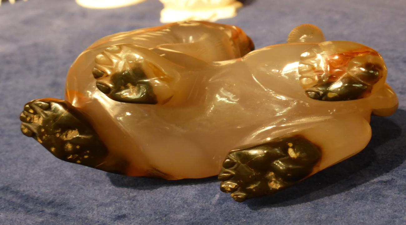 A Chinese carved hardstone lion - Image 3 of 8