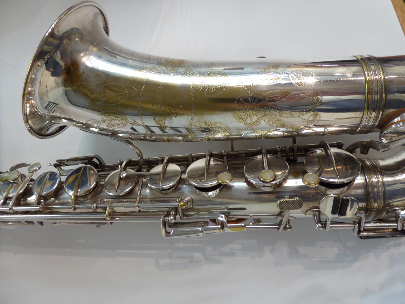 La Grande (Paris) Tenor Saxophone white metal finish, with BG harness and Selmer Airflow - Image 6 of 9