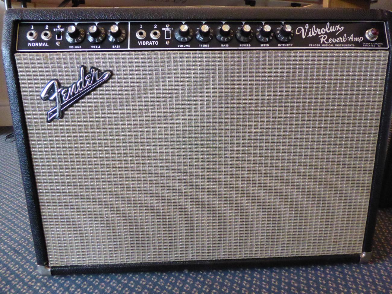 Fender Blackface Vibrolux Reverb Amp, made in U.S.A., serial number A04406, with soft cover - Image 2 of 4