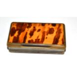 An 18th/19th century horn and tortoise shell snuff box