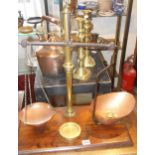 Victorian brass shop balance having central support with copper trays on mahogany base, with