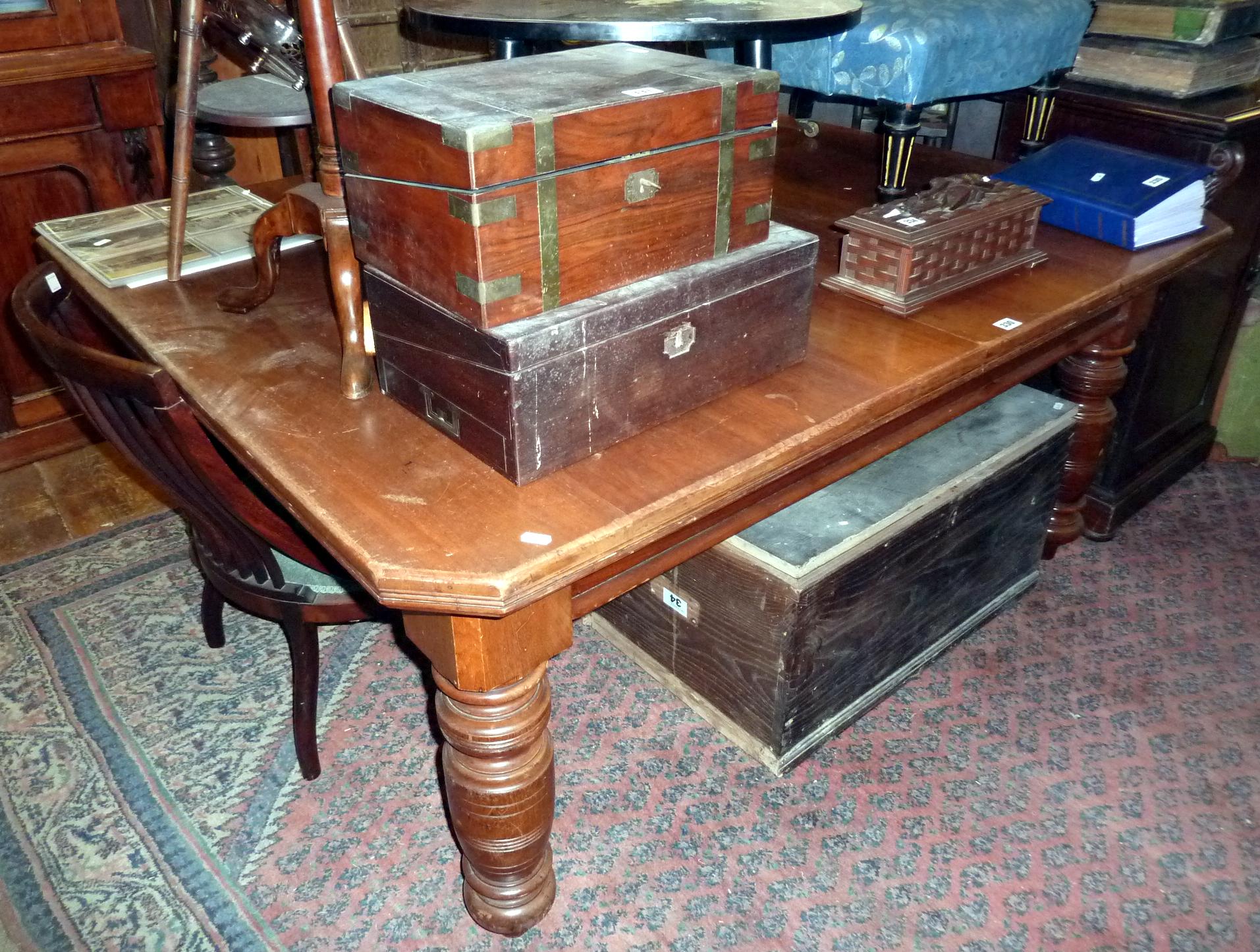 Victorian mahogany extending dining table on bold turned legs, 7ft 9ins (extended) x 4ft