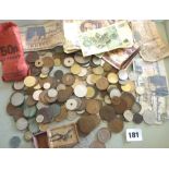 Collection of assorted foreign & British coinage & banknotes