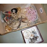 Assorted costume jewellery including silver rings and filigree work bracelet & necklace set with