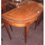 Georgian satinwood foldover card table with cross-banding & ebony stringing on square tapering legs