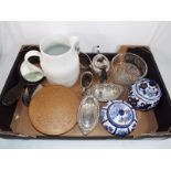 A good mixed lot to include glassware, c