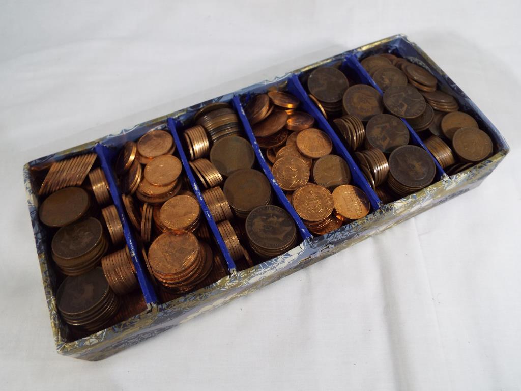 Numismatology - a large collection of early 20th century and later UK pre-decimal pennies and - Image 2 of 2