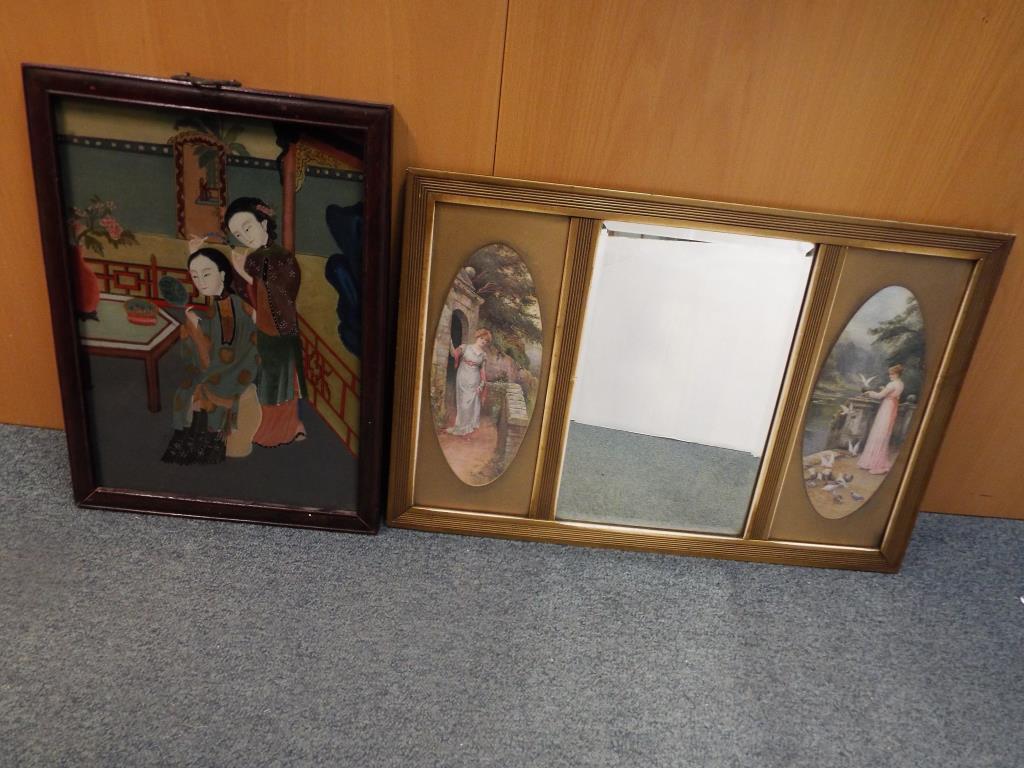 A bevelled mirror flanked by two oval images of female figures, mirror size 42 cm x 26. - Bild 2 aus 2