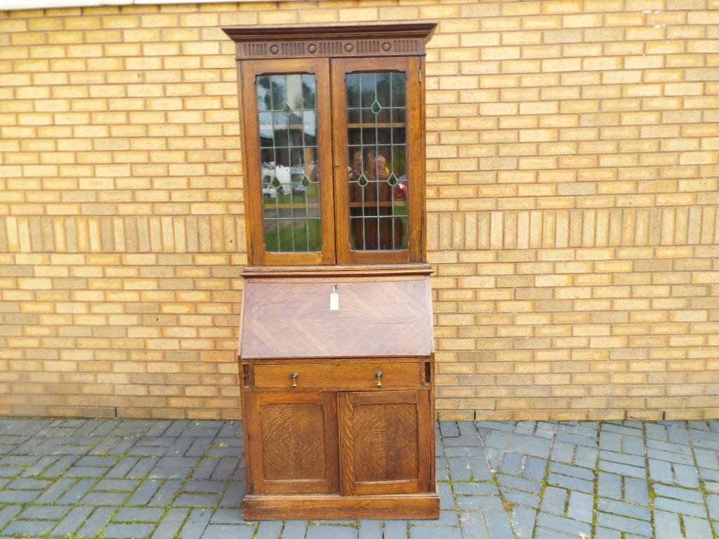 An oak bureau bookcase, - Bild 2 aus 2