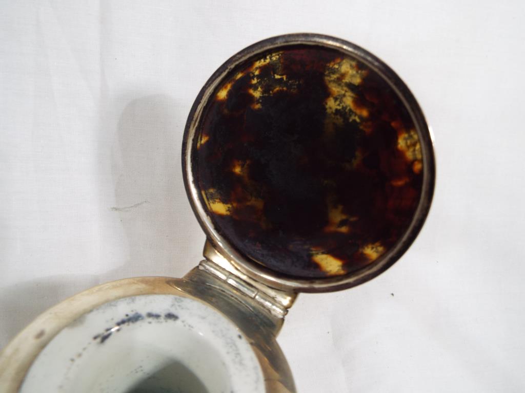 An Edward VII hallmarked silver capstan inkwell with ceramic liner and tortoiseshell lid, - Image 3 of 3