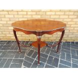 A good quality mahogany side table with detailed inlay,