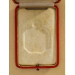 GERMAN REICH 1933 - 1945 - CIVIL ORDERS AND MEDALS : Case For 1914-1918 Cross of Honor. Red case for