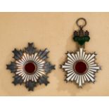 FOREIGN ORDERS & DECORATIONS - JAPAN - Order of The Rising Sun : First Class Set of Insignia.