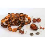 Suite of amber coloured jewellery