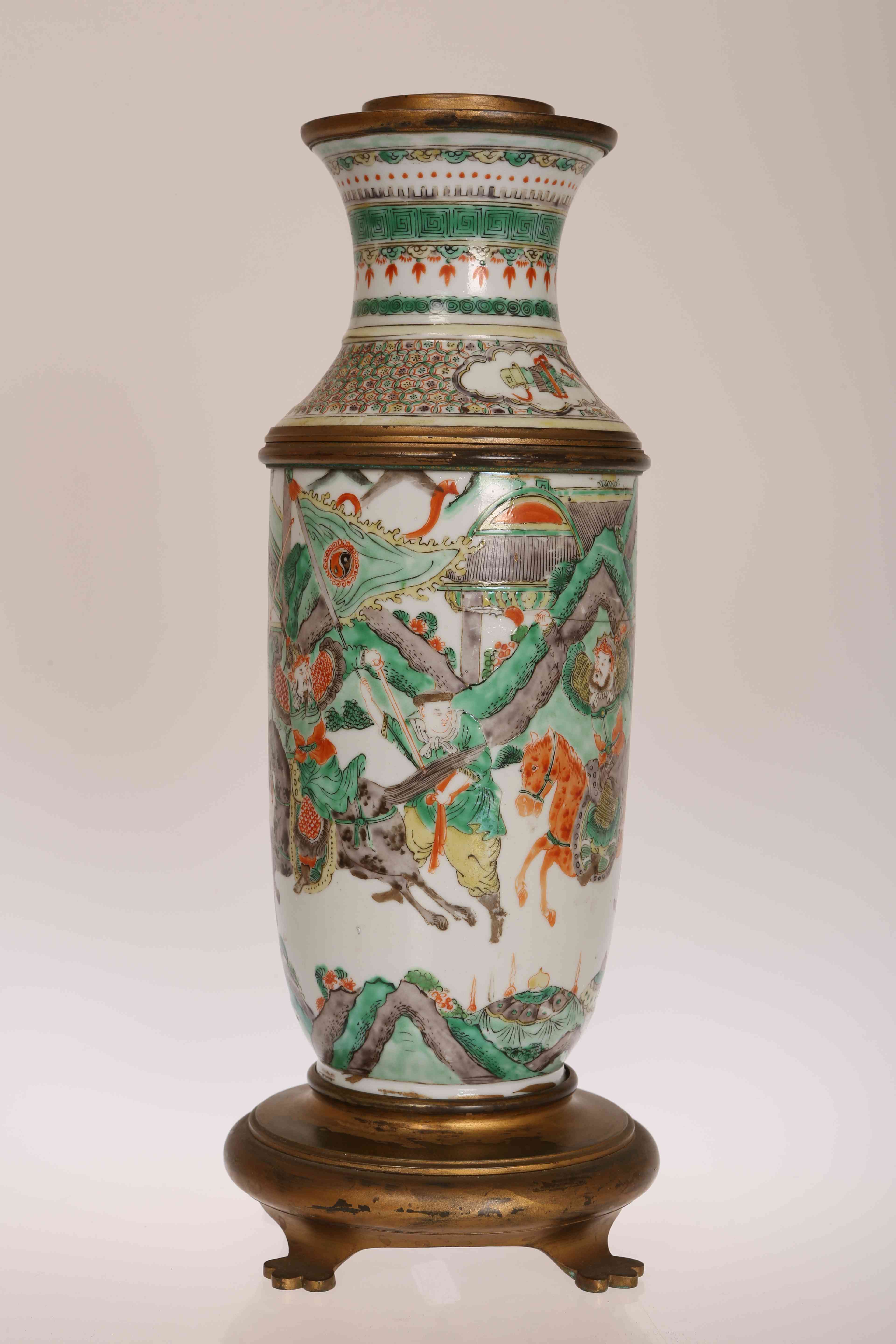 A CHINESE PORCELAIN AND METAL MOUNTED LAMP BASE,