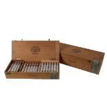 BOX OF PRE-EMBARGO CUBAN CIGARS - H. Upmann Dunhill Seleccion Supremea, containing (16) No. 43