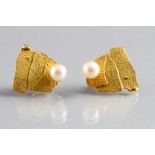 Pair ladies 18 carat yellow gold asymmetric earrings with textured surface and mounted cultured