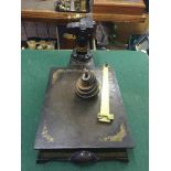 A set of Victorian weighing scales