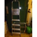 Set of aluminium folding steps together with a folding clothes airer