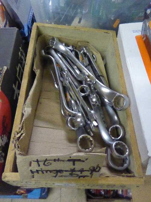 Box of ring spanners